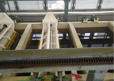 Baut Dan Mur 560 ° C Mesin Hot Dip Galvanizing